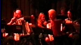 Embedded thumbnail for Hans Piek speelt accordeon in bejaardenhuis 1999