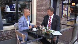 Embedded thumbnail for In gesprek met burgemeester Van Schelven - 1 juli 2011